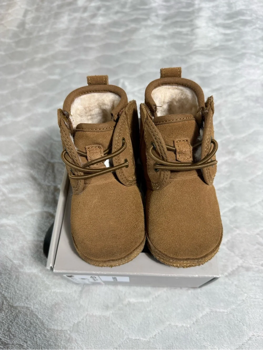 UGG Baby Neumel Crib Boots Chestnut Infant US 2/3 6-12 Months BNIB